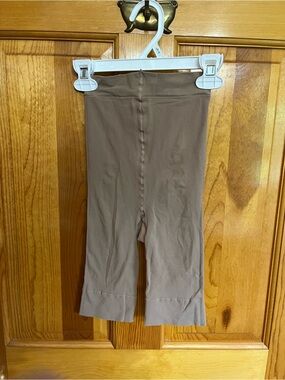 Victoria's Secret Kids Taupe Capri Leggings